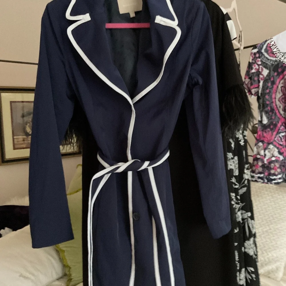 Trench Coat - Picture 1 of 2